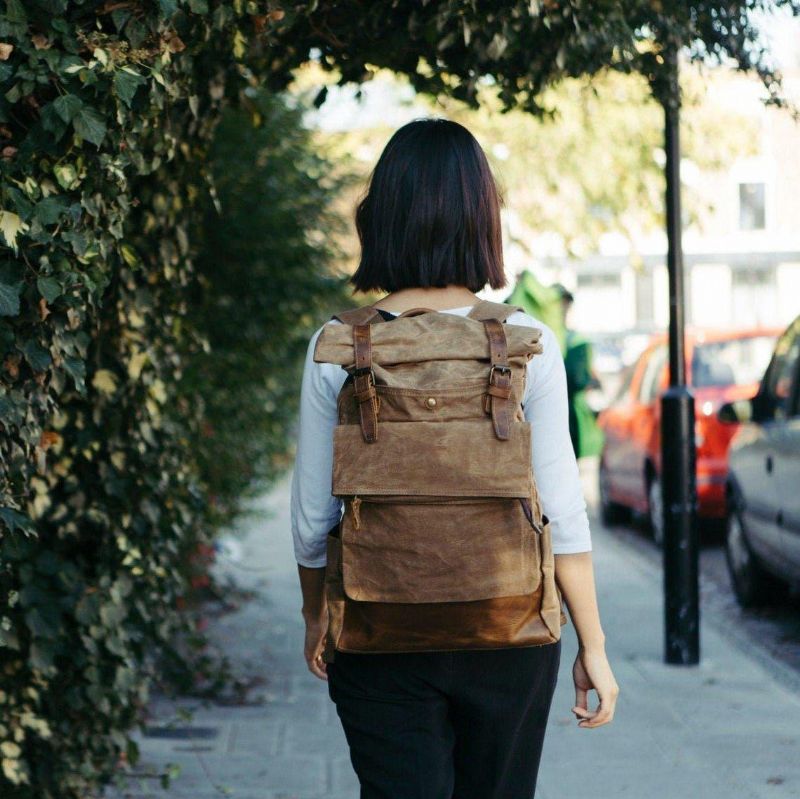 Vintage-rucksack Aus Gewachstem Canvas Mit Rolltop Für Reisen